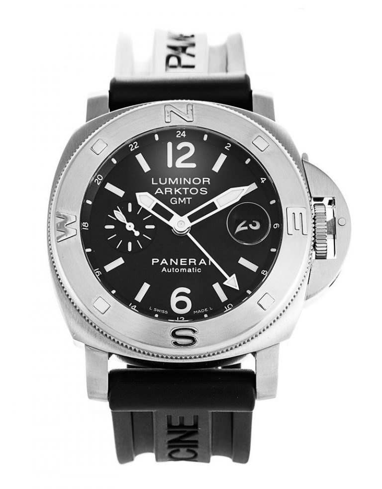 Panerai Submersible PAM00682 On the Wrist Review (2026 Guide)