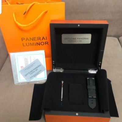 20210320_233600 Panerai box