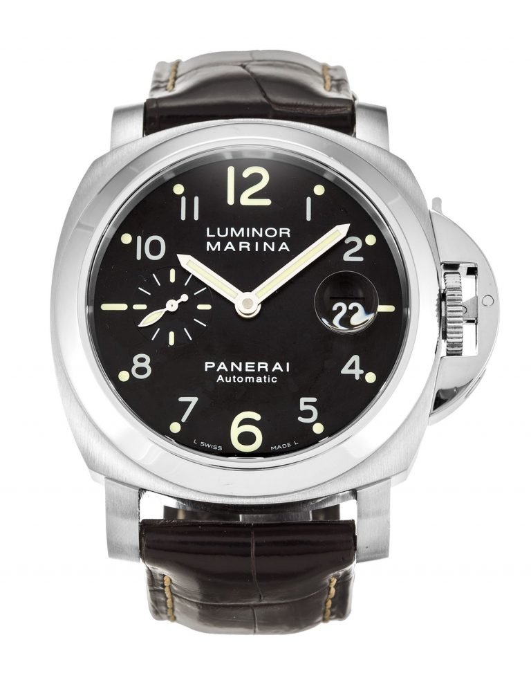 Styling the Panerai Luminor: From Office to Weekend