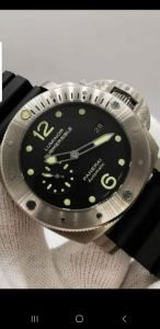 Panerai include box and papers