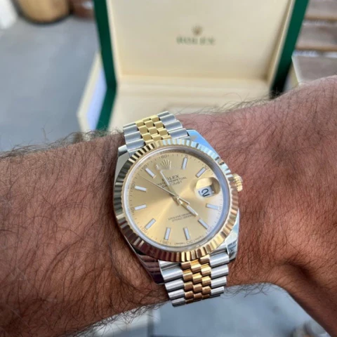 AUTOMATIC GOLD DATEJUST II 126303 photo review